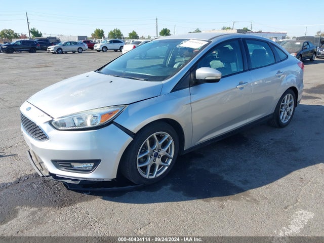 Ford FOCUS SE 2015 1FADP3F27FL294582 Image 2