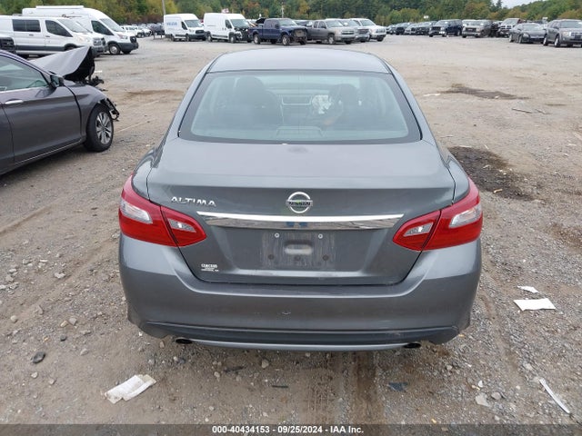 Nissan Altima 2.5 S 2018 1N4AL3AP9JC208327 Image 16