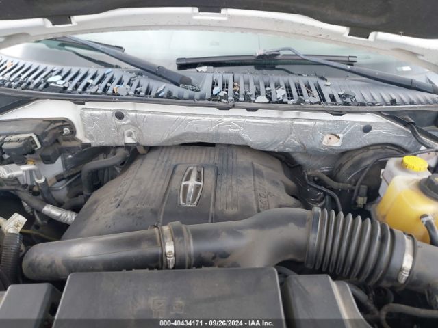 5LMJJ3HT8GEL08895 Lincoln Navigator L Select