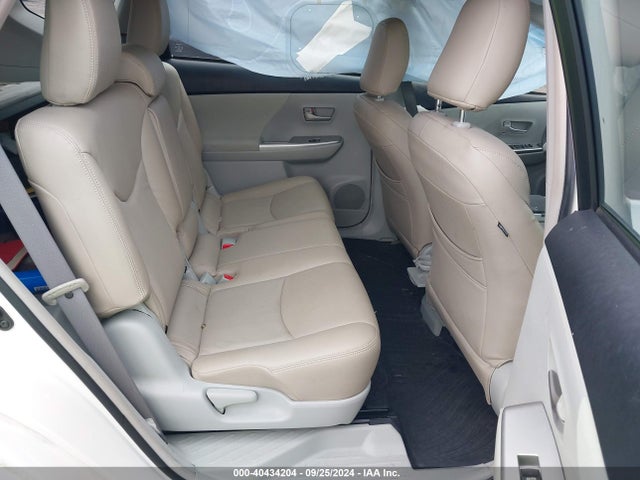 Toyota Prius V Two 2014 JTDZN3EU9E3296650 Image 8