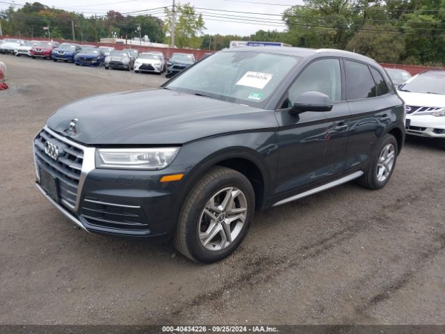 WA1ANAFY0J2180699 Audi Q5 2.0t Premium/2.0t Tech Premium
