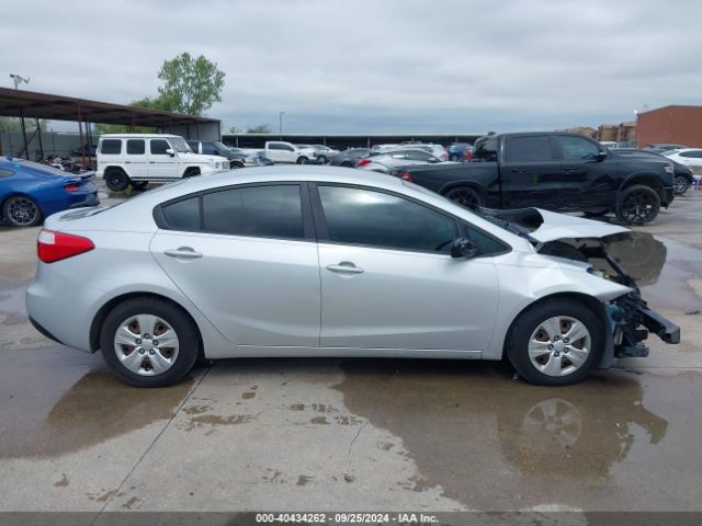 KNAFK4A60G5571500 KIA FORTE LX