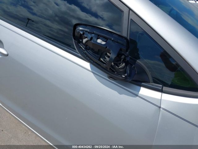 KNAFK4A60G5571500 KIA FORTE LX