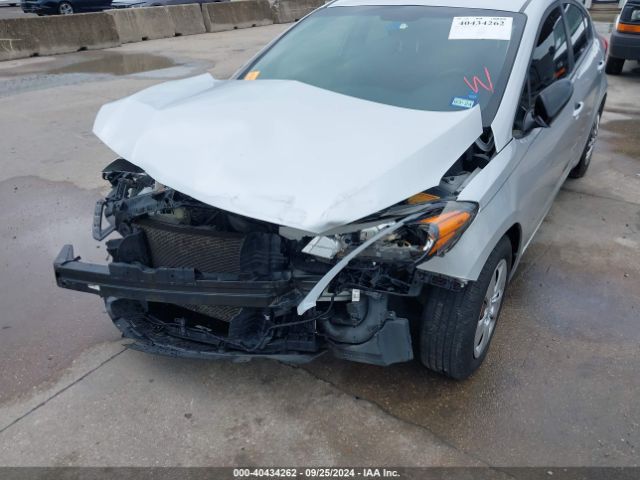 KNAFK4A60G5571500 KIA FORTE LX