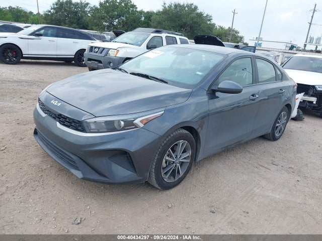 KIA Forte Lxs 2022 3KPF24AD4NE464341 Image 2