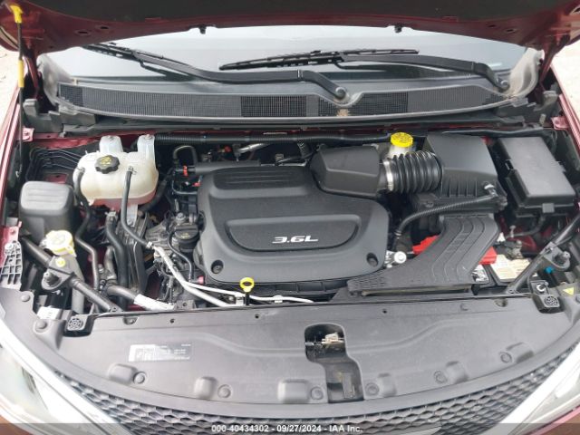 2C4RC1GG7JR186747 Chrysler Pacifica Limited