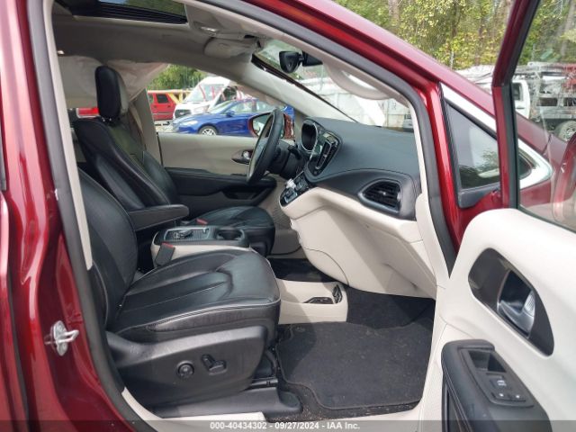 2C4RC1GG7JR186747 Chrysler Pacifica Limited