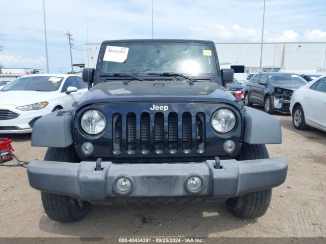 1C4BJWDG8JL835375 Jeep Wrangler Jk Unlimited Sport S 4x4