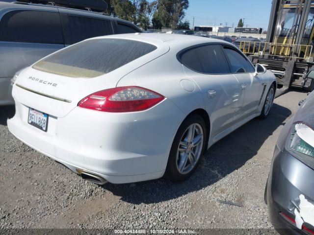 2011 PORSCHE PANAMERA WP0AA2A73BL019541 Photo 3