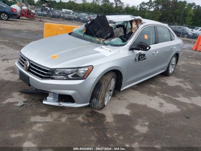 1VWBA7A37JC005295 Volkswagen Passat 2.0t Se