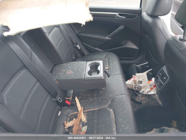 1VWBA7A37JC005295 Volkswagen Passat 2.0t Se