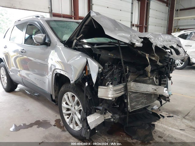 1C4PJMCB8MD153594 Jeep Cherokee Latitude 4x4