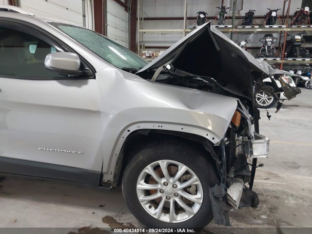 1C4PJMCB8MD153594 Jeep Cherokee Latitude 4x4