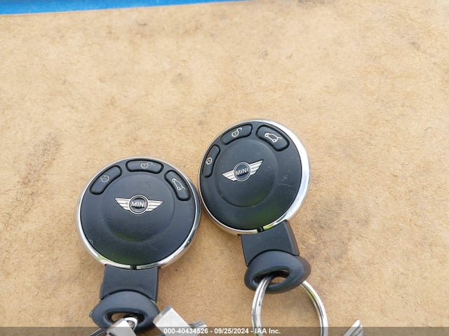 2011 MINI COOPER WMWSU3C54BT096672 Photo 10