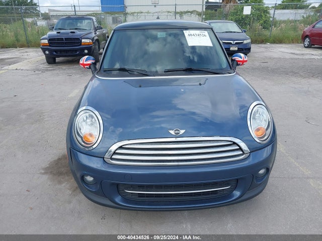 2011 MINI COOPER WMWSU3C54BT096672 Photo 5