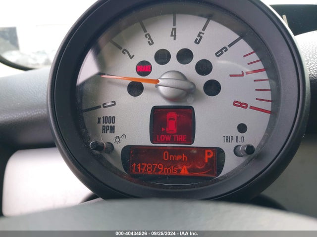 2011 MINI COOPER WMWSU3C54BT096672 Photo 6