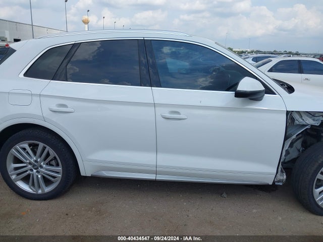 WA1BNAFY6J2158517 Audi Q5 2.0t Premium/2.0t Tech Premium