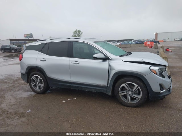 3GKALPEV4KL245869 GMC Terrain Slt