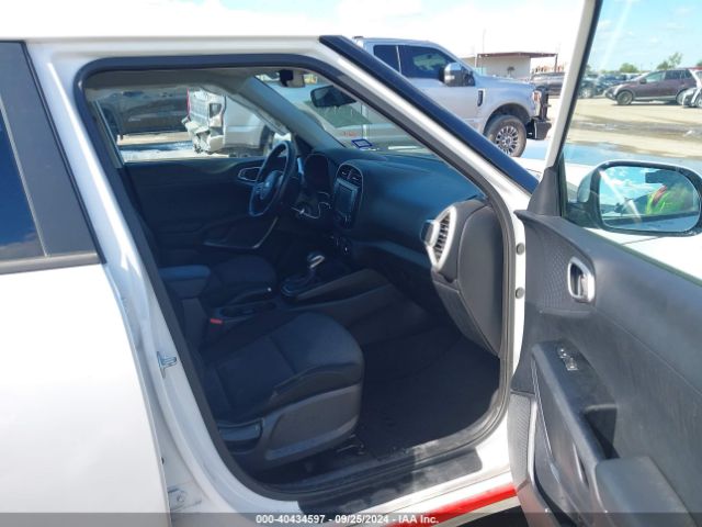 KNDJ63AU1L7703950 KIA Soul Gt-line