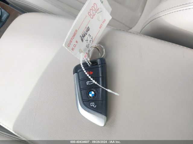 5UXTR7C55KLF28798 BMW X3 Sdrive30i