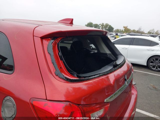 JA4AR3AUXJU003649 Mitsubishi Outlander Sport 2.0 Le