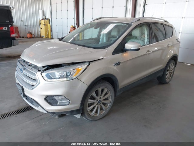 Ford Escape Titanium 2017 1FMCU9J93HUC01877 Image 2
