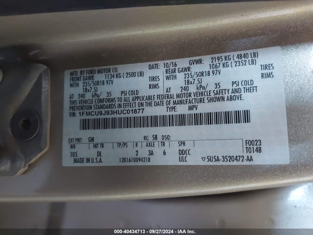 Ford Escape Titanium 2017 1FMCU9J93HUC01877 Image 9