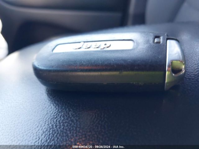 1C4RJFAG3KC600533 Jeep Grand Cherokee Laredo