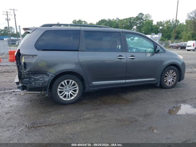 5TDYZ3DC3HS818698 Toyota Sienna Xle 8 Passenger