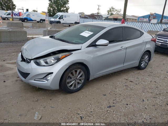 Hyundai ELANTRA SE 2014 5NPDH4AE9EH473854 Image 2