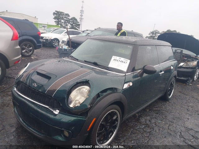 2010 MINI COOPER S CLUBMAN WMWMM3C51ATP75872 Photo 1