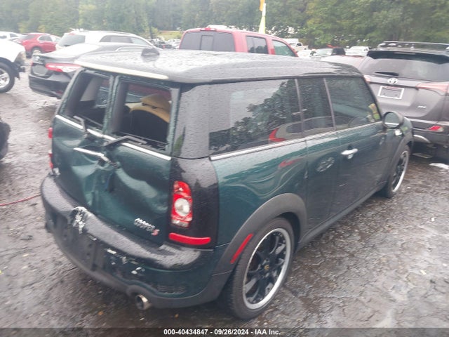 2010 MINI COOPER S CLUBMAN WMWMM3C51ATP75872 Photo 3