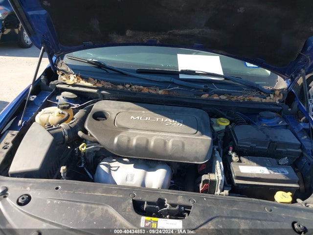 Chrysler 200 Limited 2015 1C3CCCAB3FN669207 Image 10