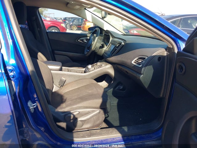 Chrysler 200 Limited 2015 1C3CCCAB3FN669207 Image 5