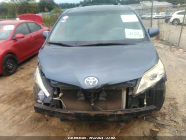 5TDYK3DC8ES441267 Toyota Sienna Xle V6 8 Passenger