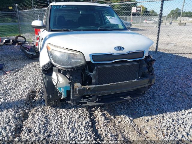 KNDJN2A22F7137670 KIA Soul