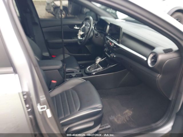 3KPF54AD8PE545126 KIA Forte Gt-line