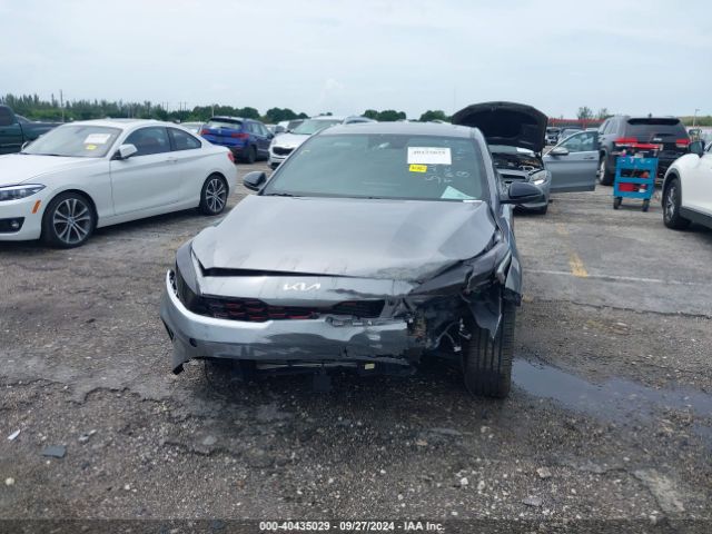3KPF54AD8PE545126 KIA Forte Gt-line