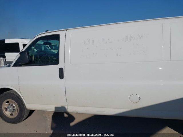 1GCWGBFG6J1172437 Chevrolet Express 2500 Work Van