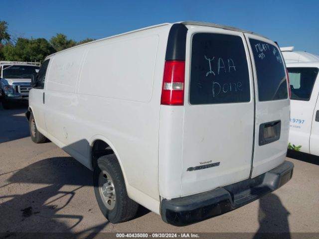 1GCWGBFG6J1172437 Chevrolet Express 2500 Work Van