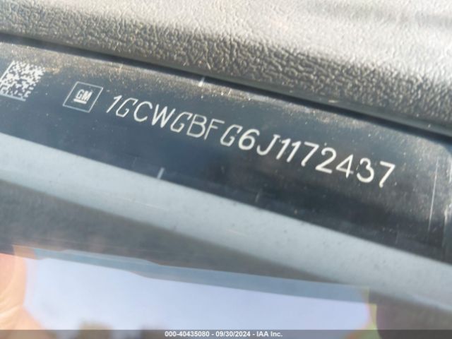 1GCWGBFG6J1172437 Chevrolet Express 2500 Work Van
