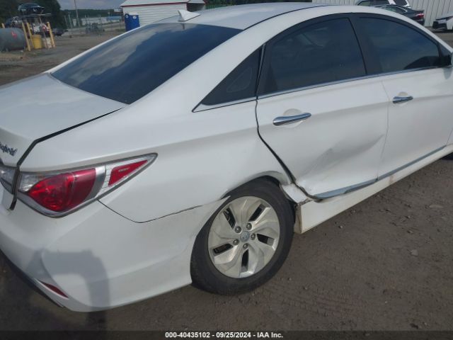 KMHEC4A40EA116673 Hyundai SONATA HYBRID