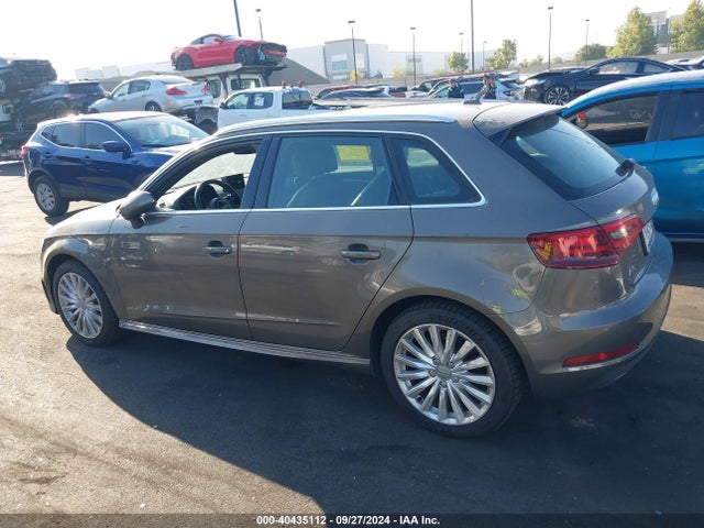WAUTPBFF9GA107212 Audi A3 E-tron Premium Plus
