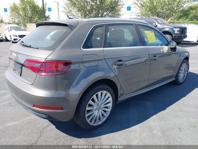 WAUTPBFF9GA107212 Audi A3 E-tron Premium Plus