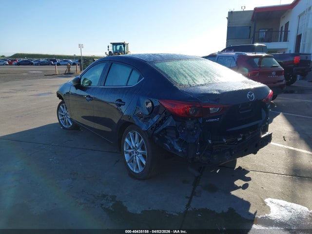 40435158 :رقم المزاد ، 3MZBN1V77HM151655 vin ، 2017 Mazda Mazda3 Touring مزاد بيع