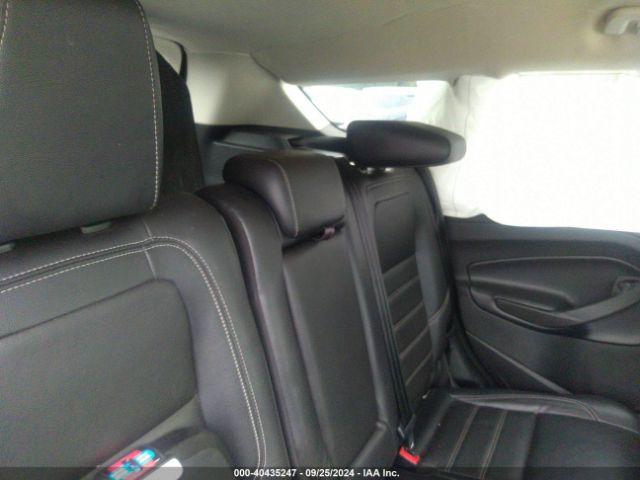 1FMCU0HD2JUC99926 Ford ESCAPE SEL