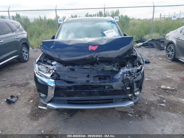 JA4AD3A39JJ000586 Mitsubishi Outlander Sel