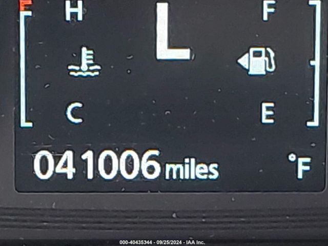 JA4AD3A39JJ000586 Mitsubishi Outlander Sel
