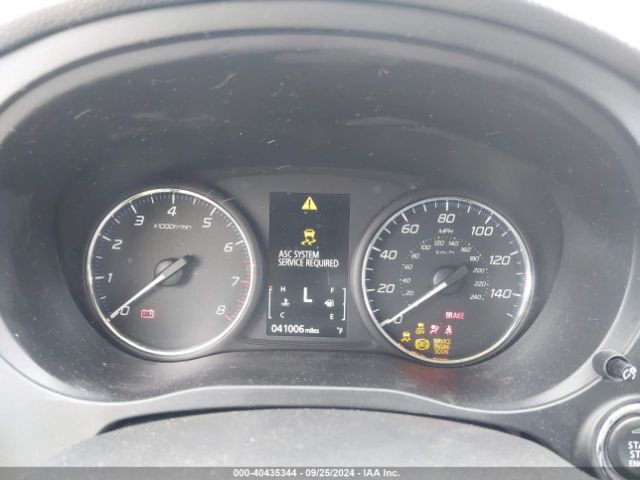 JA4AD3A39JJ000586 Mitsubishi Outlander Sel