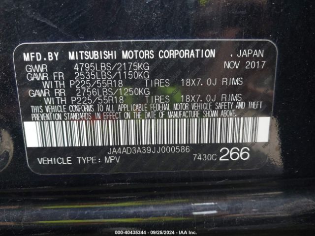 JA4AD3A39JJ000586 Mitsubishi Outlander Sel